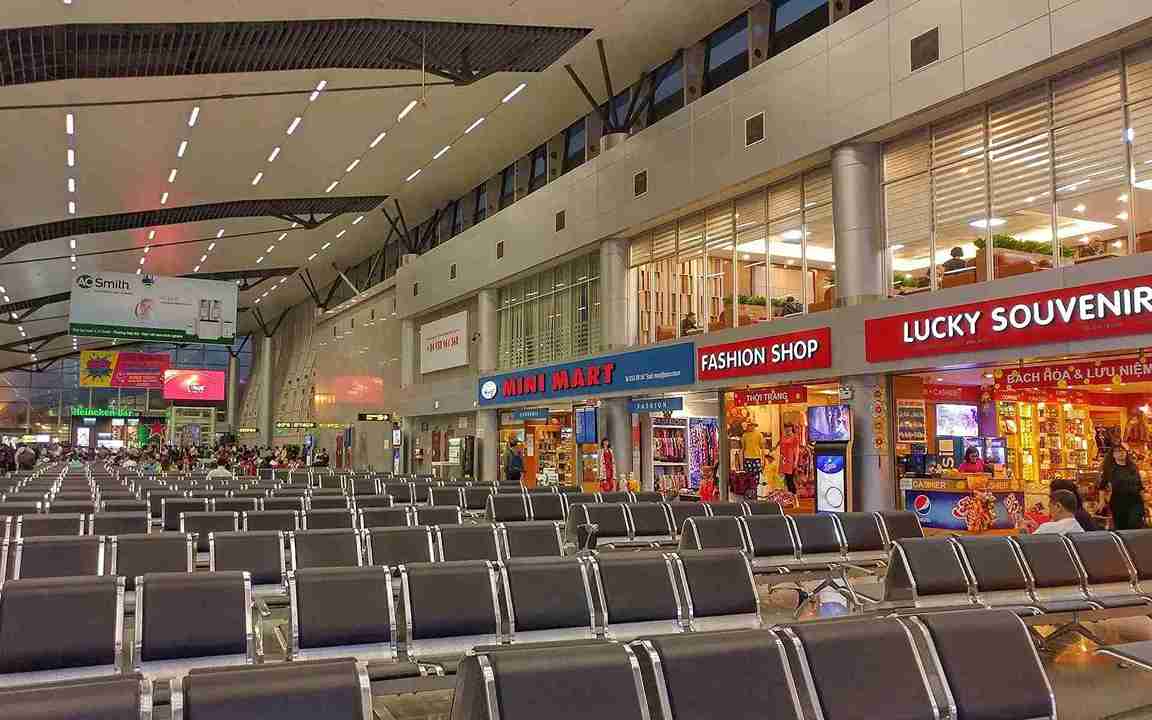 Danang Airport Shopping View Vietnam